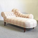 A Victorian chaise longue