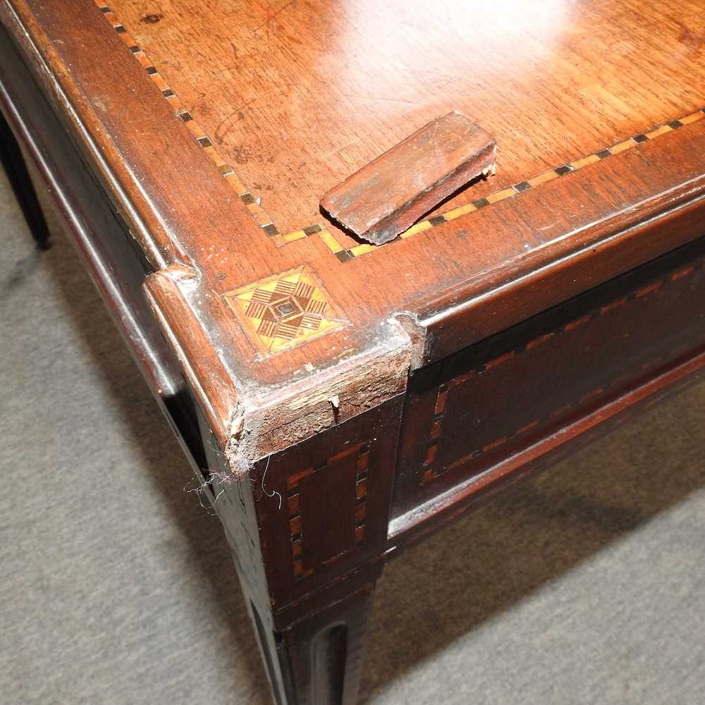 A George III oak and mahogany silver table - Image 5 of 15