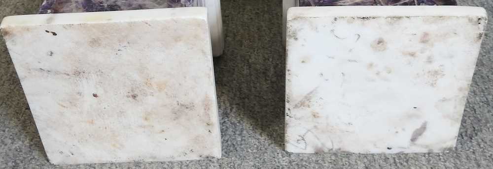 A pair of marble urns - Image 3 of 3