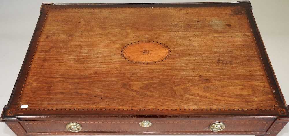 A George III oak and mahogany silver table - Image 12 of 15