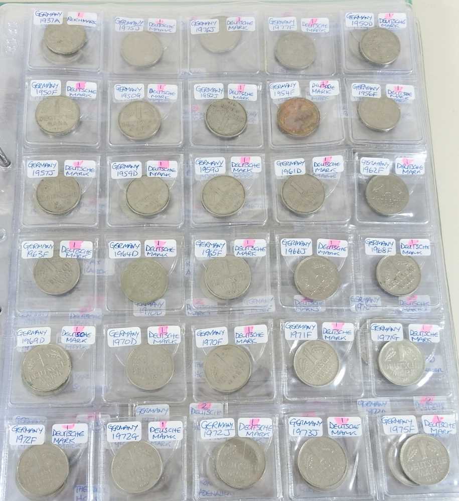 A collection of coins and banknotes - Image 5 of 10