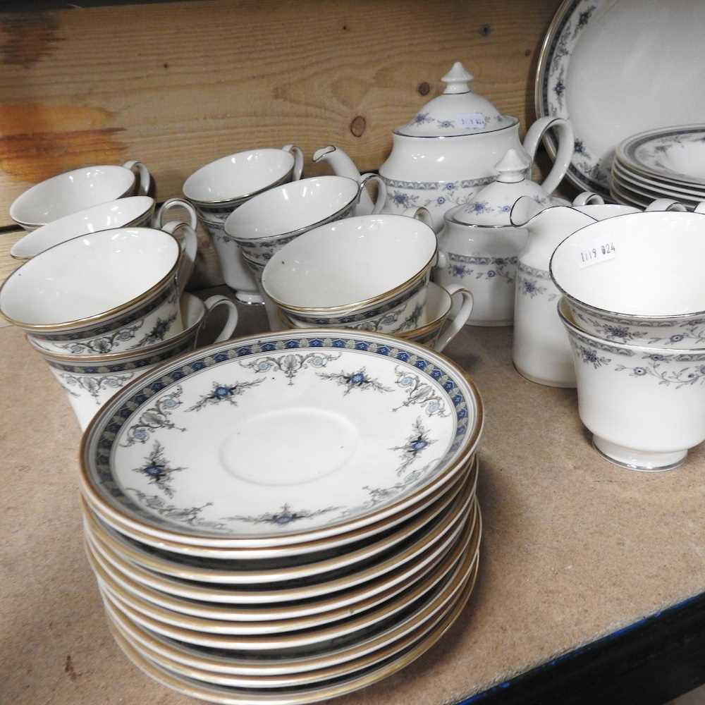 A collection of Minton Grasmere teawares - Bild 2 aus 3