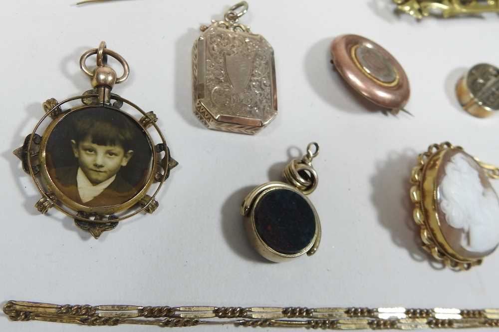 A collection of jewellery - Image 6 of 7