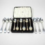 A collection of silver teaspoons