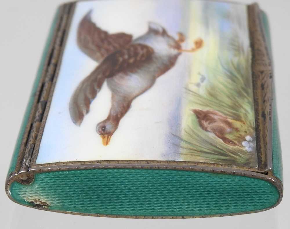 An enamelled silver cigarette case - Image 5 of 16