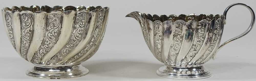 A Victorian silver bowl and spoon - Image 6 of 8