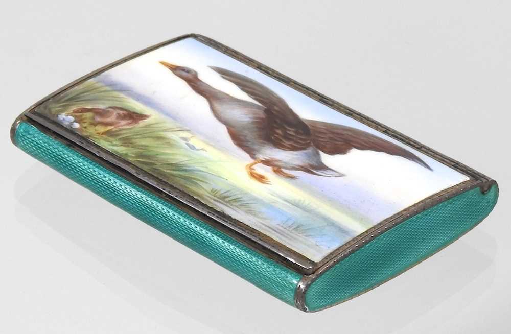 An enamelled silver cigarette case - Image 2 of 16