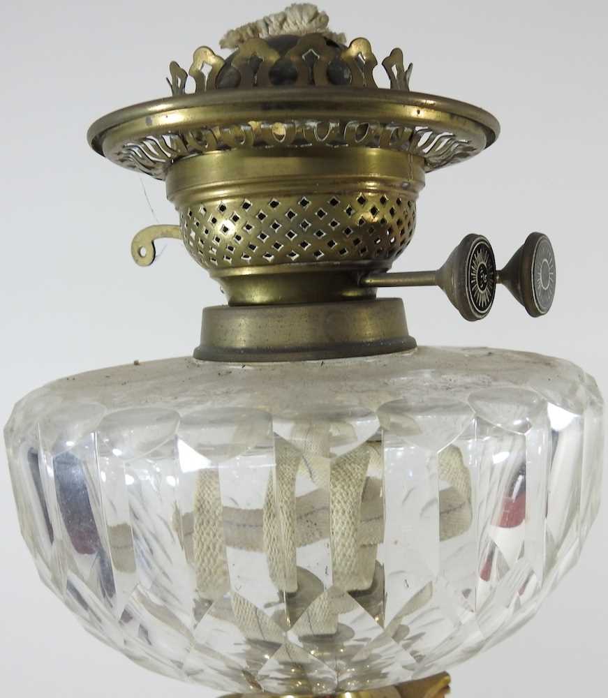 A Corinthian column oil lamp - Image 6 of 8