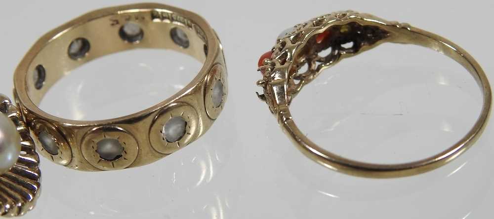 Two 9 carat gold rings - Image 3 of 3