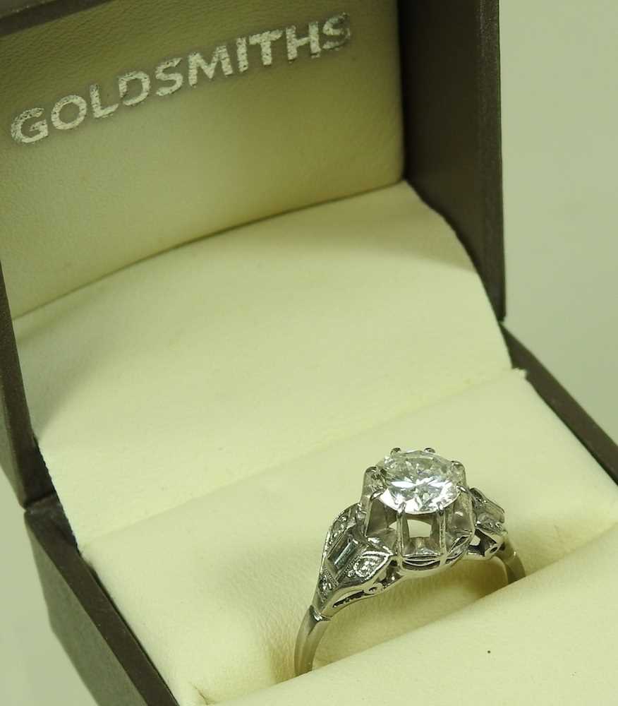 A platinum set diamond ring - Image 6 of 6