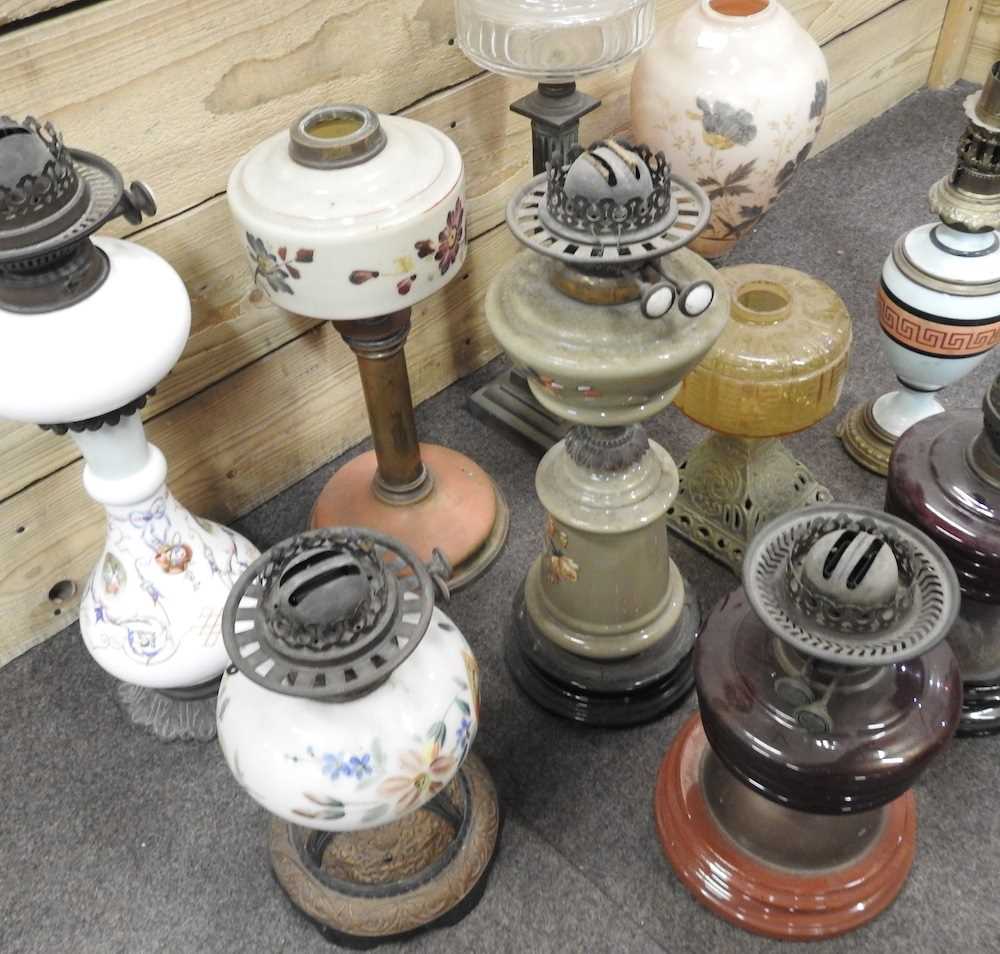 A collection of oil lamp bases - Image 4 of 4