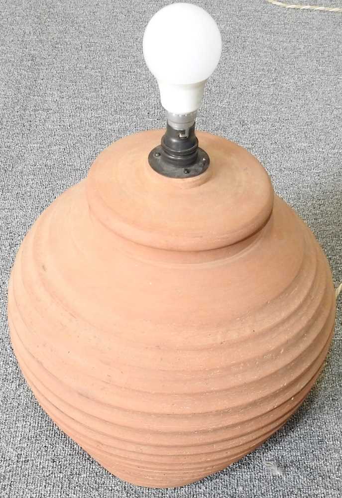 A terracotta table lamp - Bild 4 aus 4