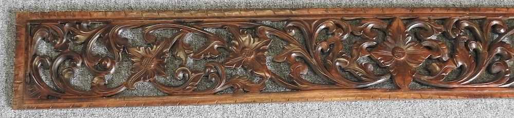 A carved fretwork panel - Bild 2 aus 4