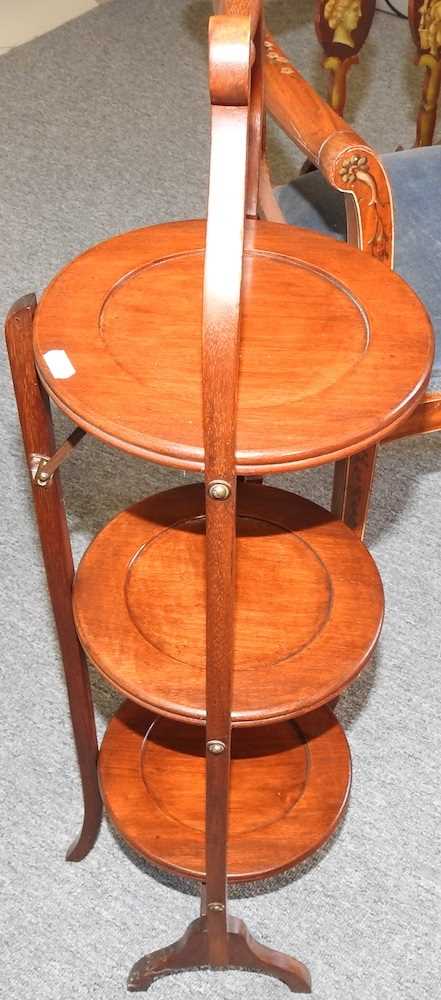 An Edwardian satinwood chair - Image 3 of 3