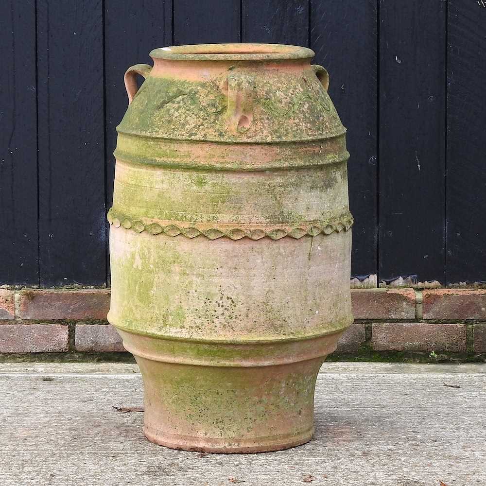 An olive pot