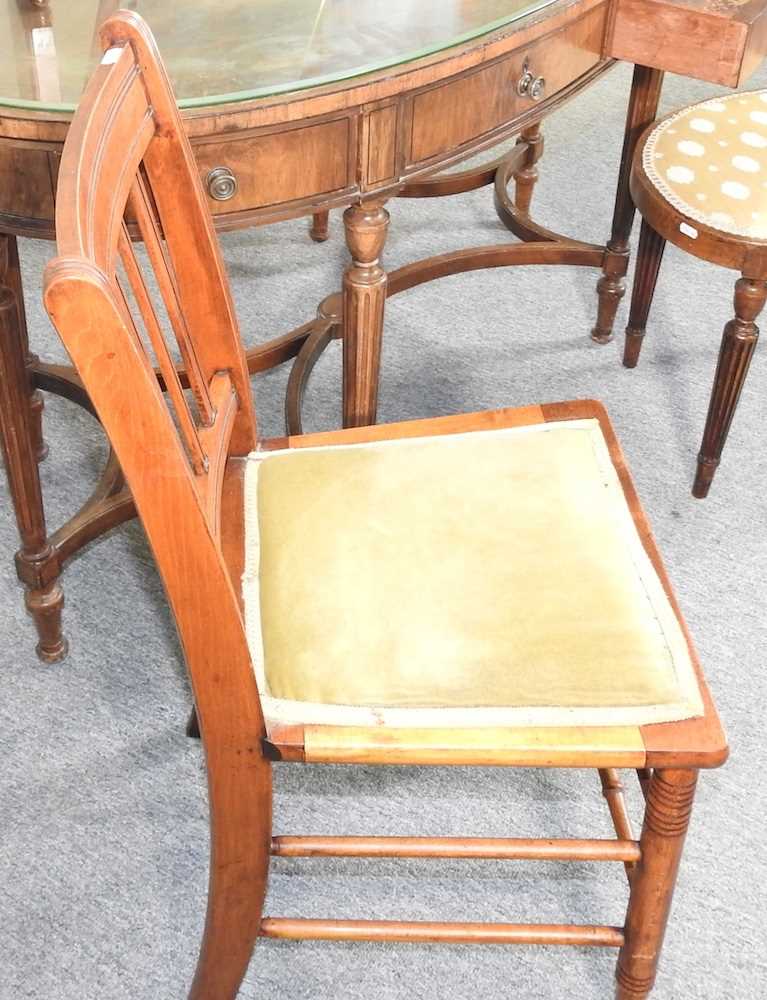 A dressing table, stool and chair - Image 2 of 4