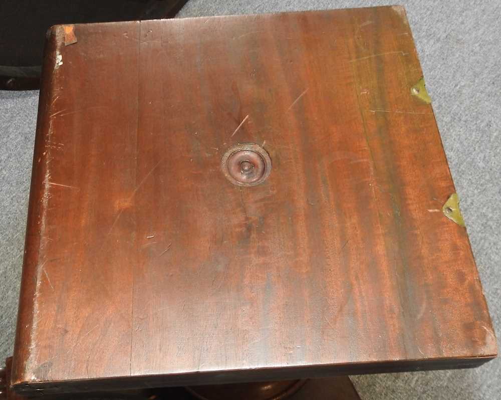 A Victorian table - Image 7 of 7