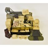 Model kit houses - A collection of made up / finished houses etc, of varying types and sizes, to