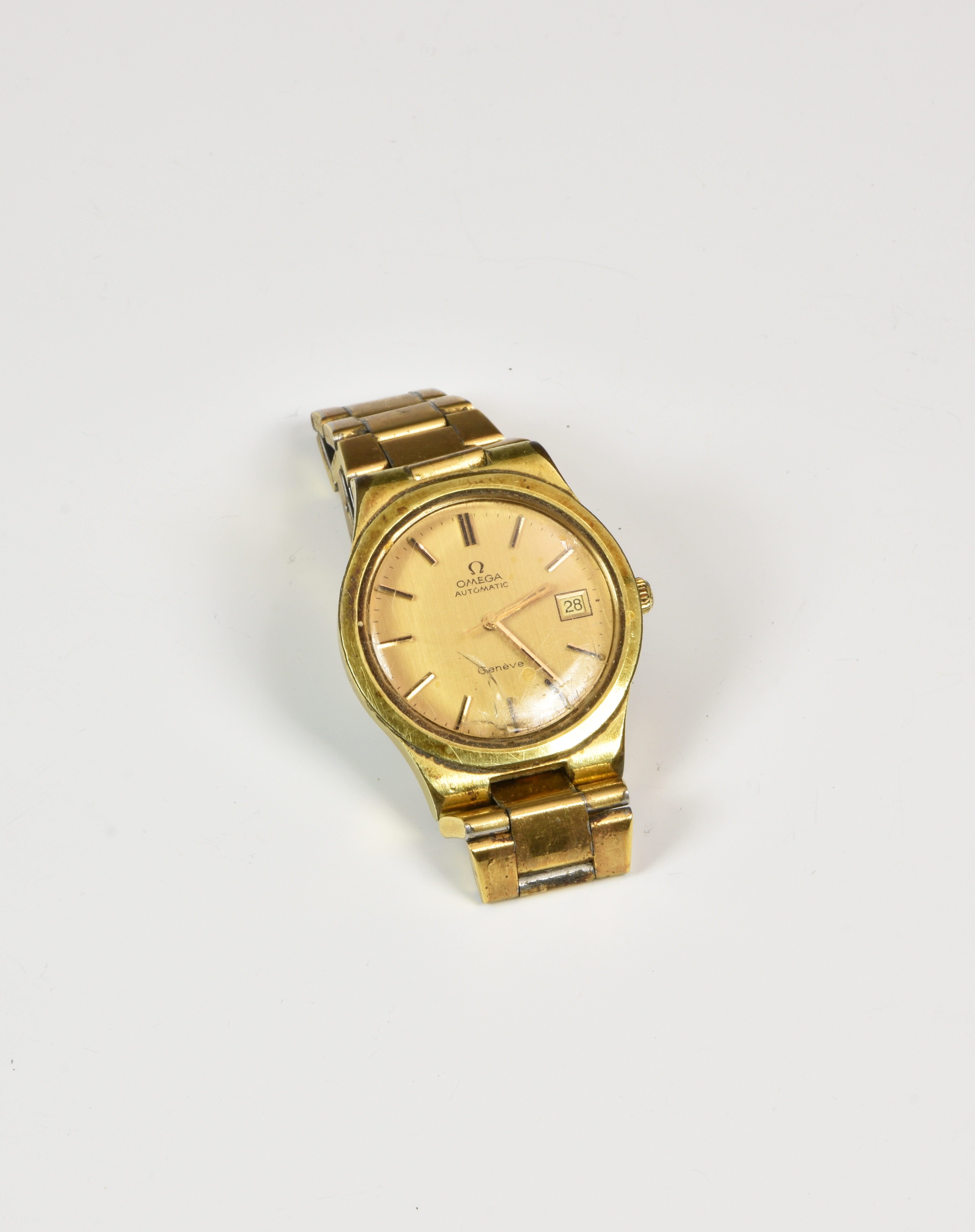 An Omega Automatic gold plated gents manual wind wrist watch c.1973, ref. 1660173, with signed