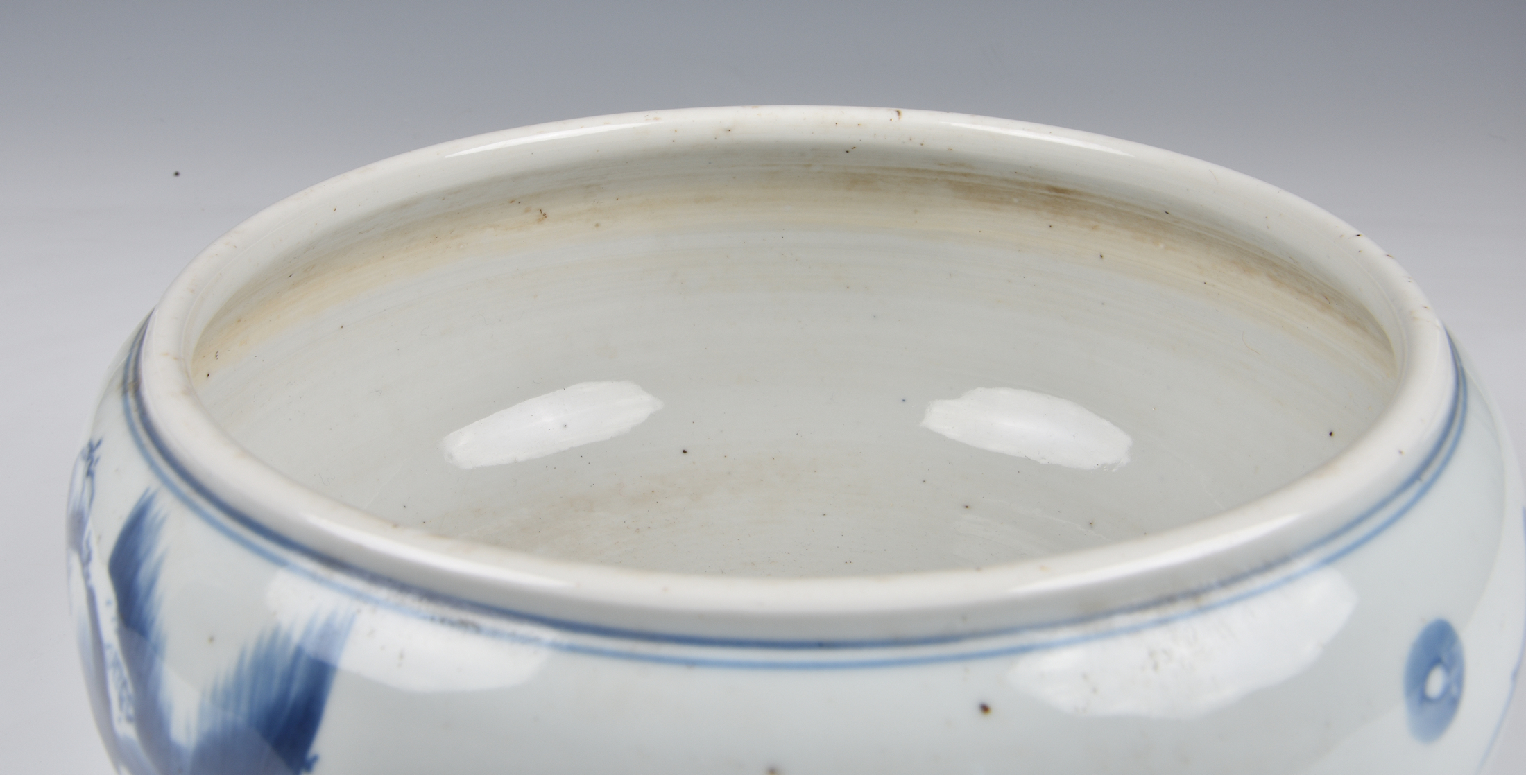 A Chinese blue and white tripod censer, 18th / 19th century, of bun form with short triangular feet, - Image 12 of 37