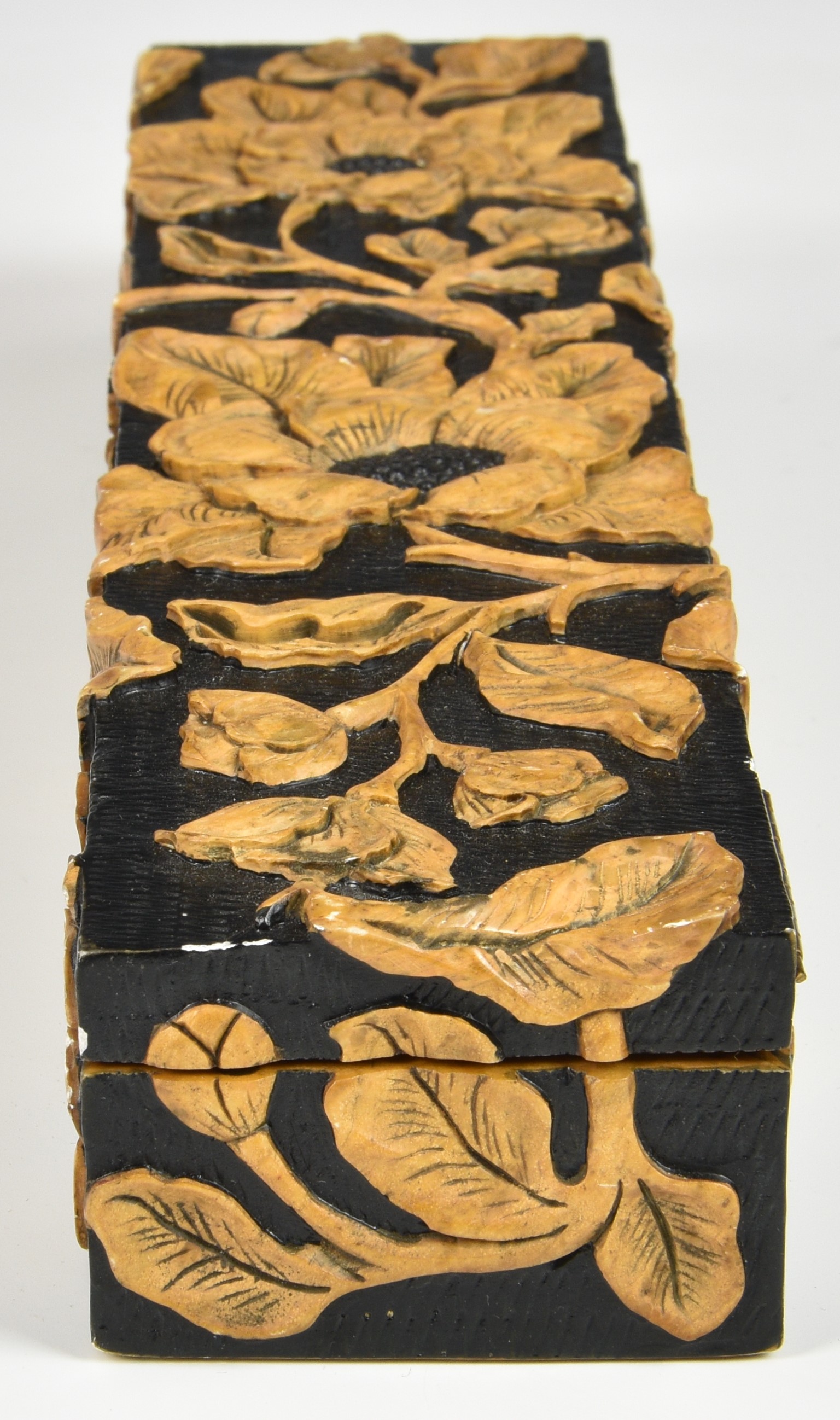 A Chinese soapstone brush or glove box, rectangular form, cameo cut with raised floral decoration on - Image 6 of 6