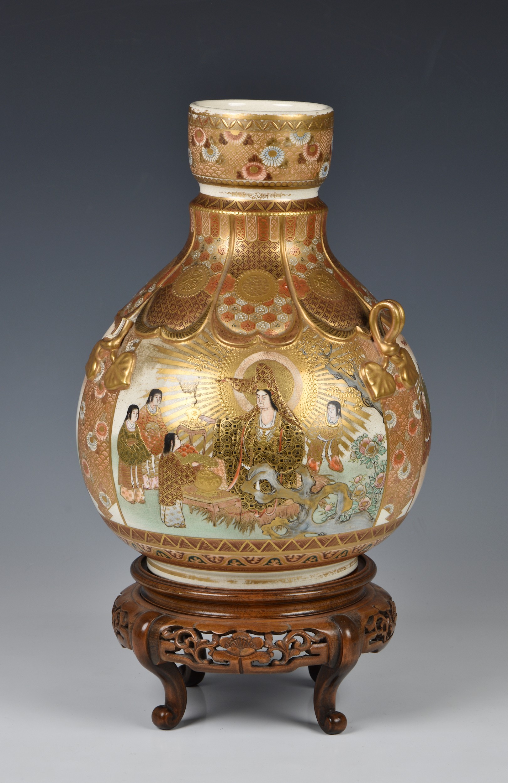 A Japanese Satsuma earthenware vase by Kinkozan, Meiji period (1868-1912), gilt four character - Image 2 of 5