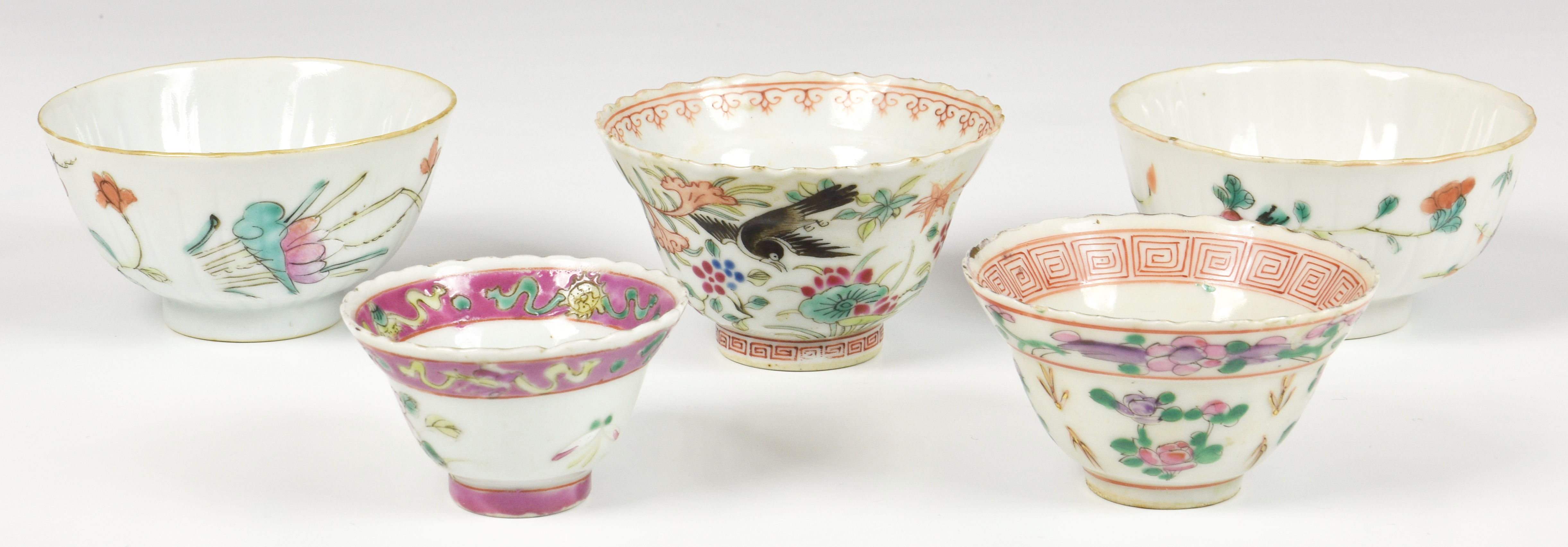 Five Chinese famille rose small bowls, 19th / early 20th century, including a matched pair of - Image 2 of 19