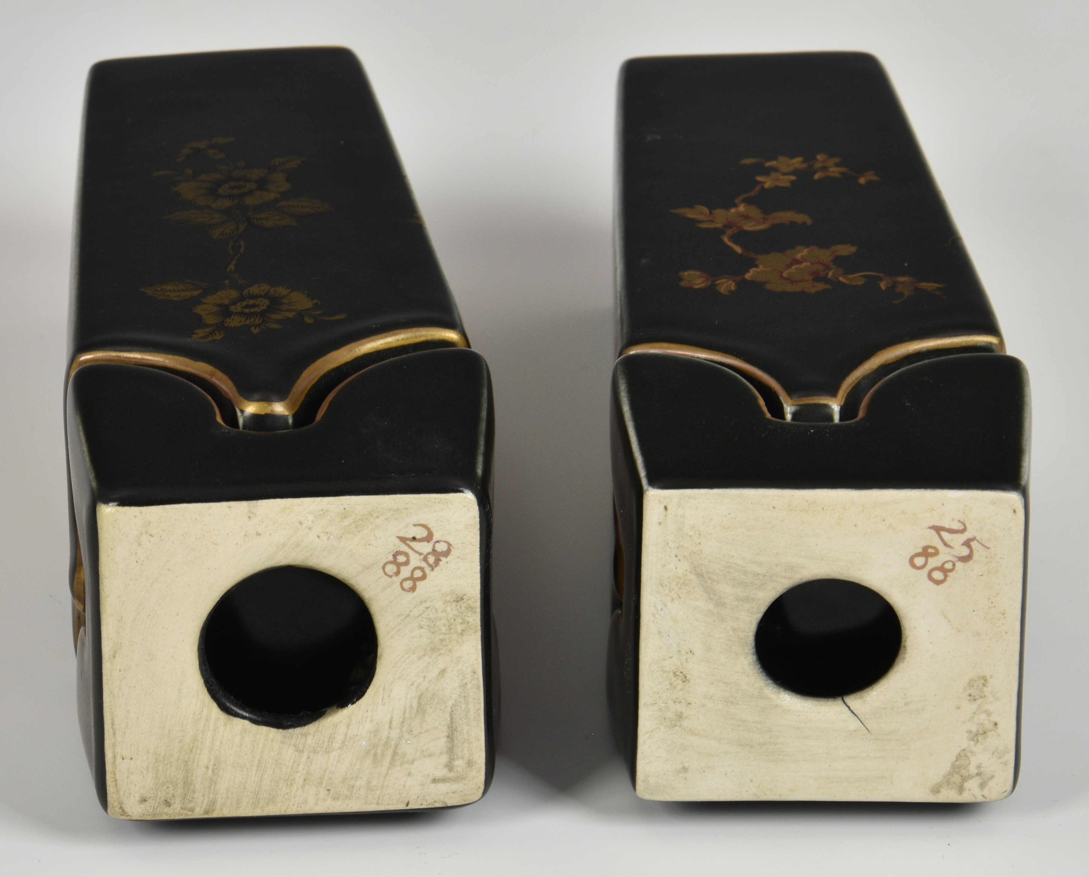 A pair of unusual Japanese vases, of tapering square form with shaped cut-out section to base - Image 3 of 5