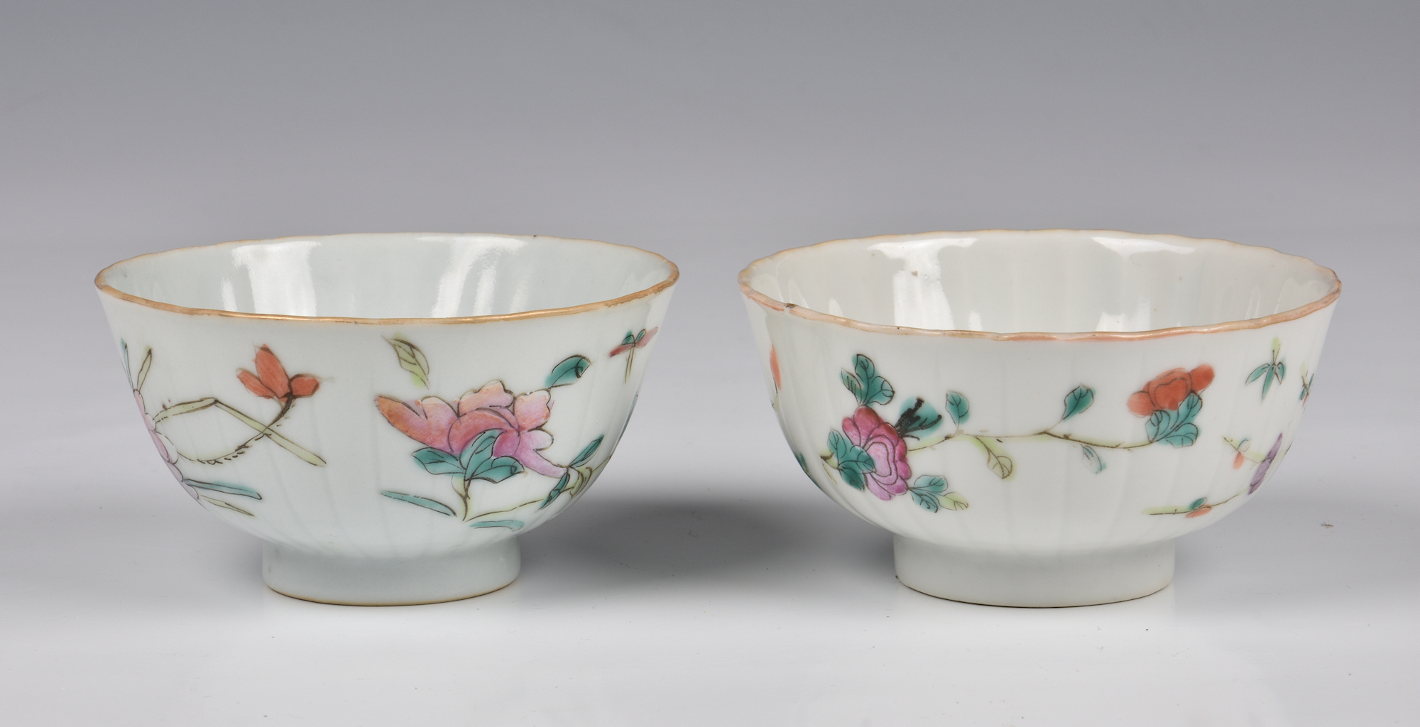 Five Chinese famille rose small bowls, 19th / early 20th century, including a matched pair of - Image 18 of 19