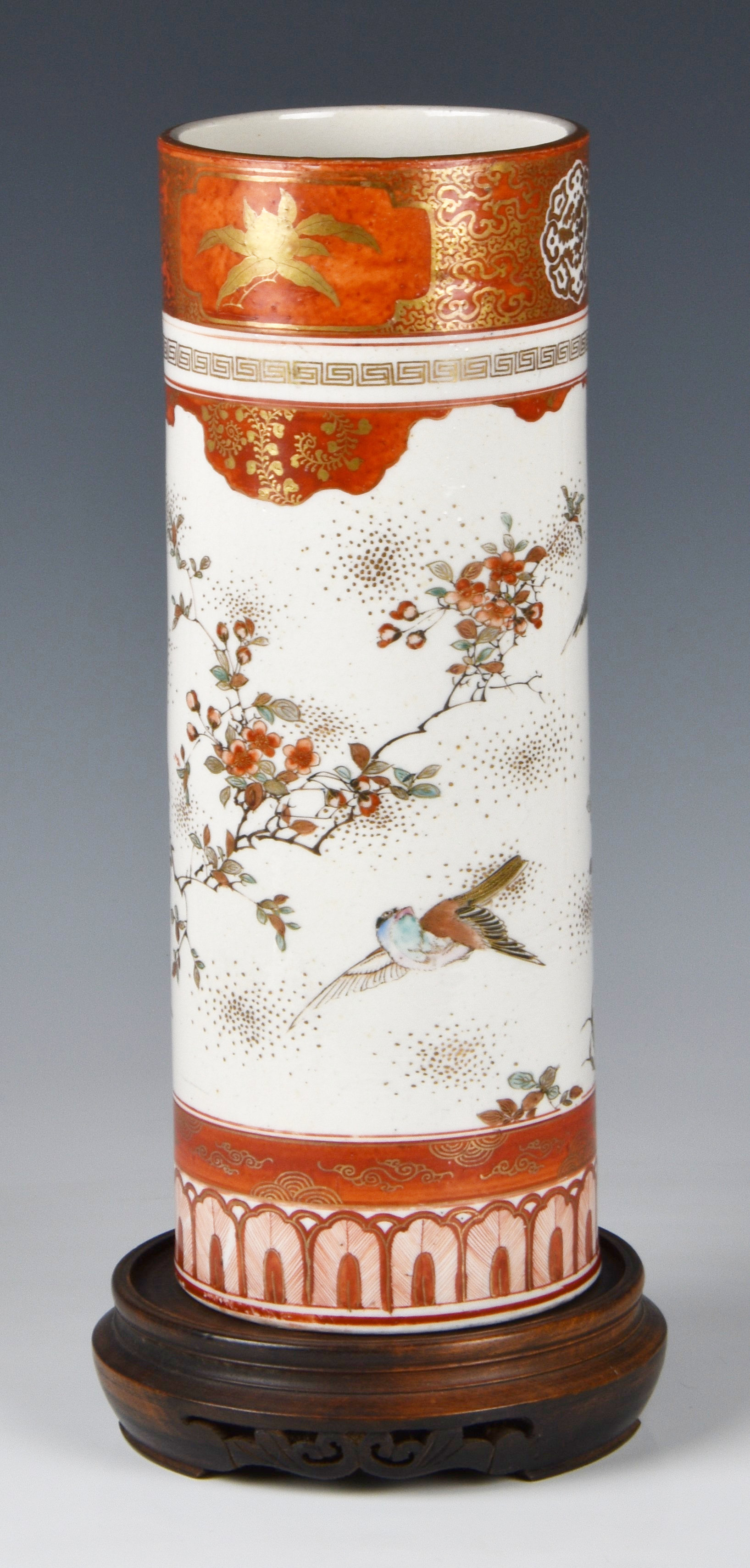 A Japanese Kutani sleeve vase, late 19th / early 20th century, painted with birds amidst branches of - Image 3 of 5