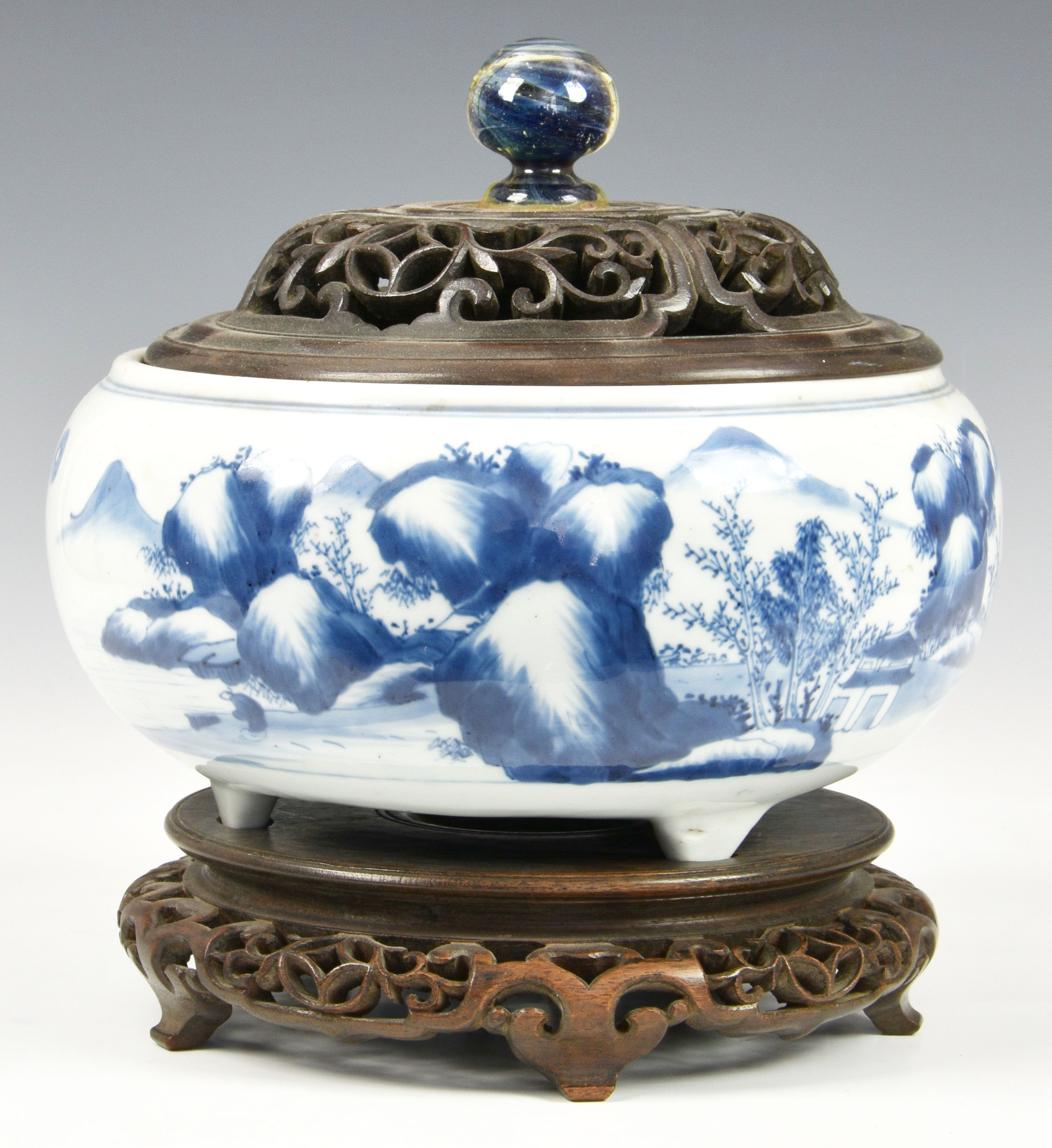 A Chinese blue and white tripod censer, 18th / 19th century, of bun form with short triangular feet, - Image 2 of 37