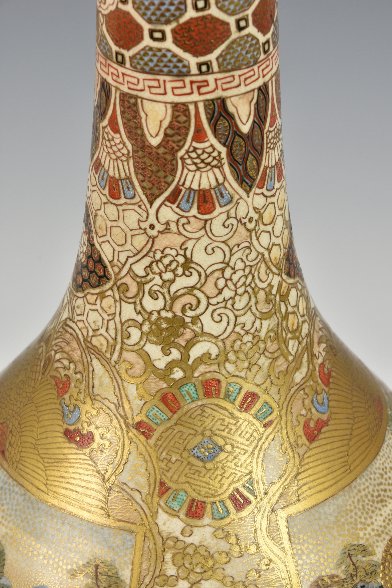 A large Japanese Satsuma bottle vase, Meiji period (1868-1912), signed in iron red with three - Image 8 of 9