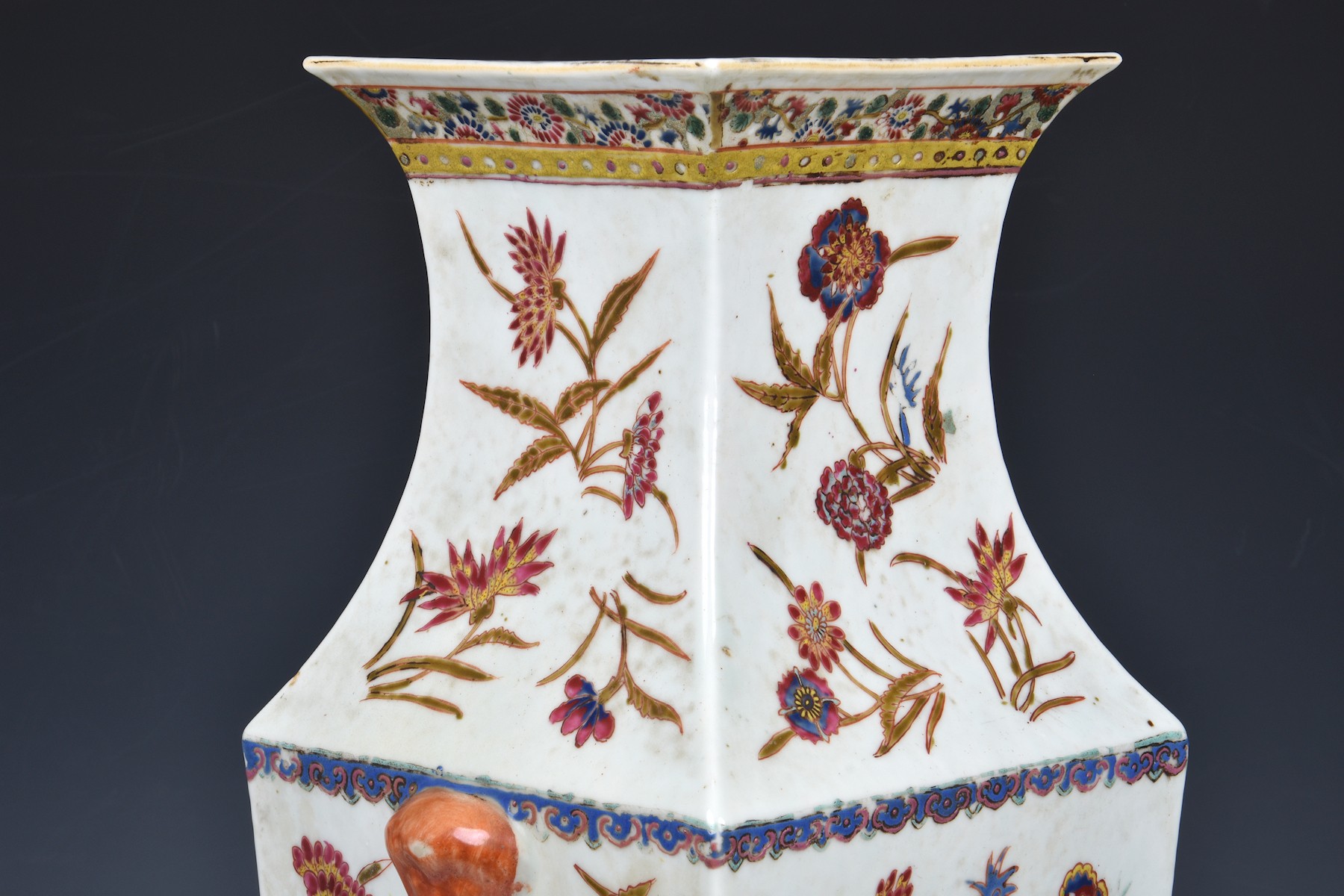 A Chinese porcelain famille rose square baluster vase, probably early 20th century, iron red four - Image 8 of 14