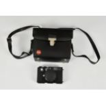 A Leica CL '50 Jahre' Anniversary model rangefinder camera, black, serial no. 1428629 , with Leitz