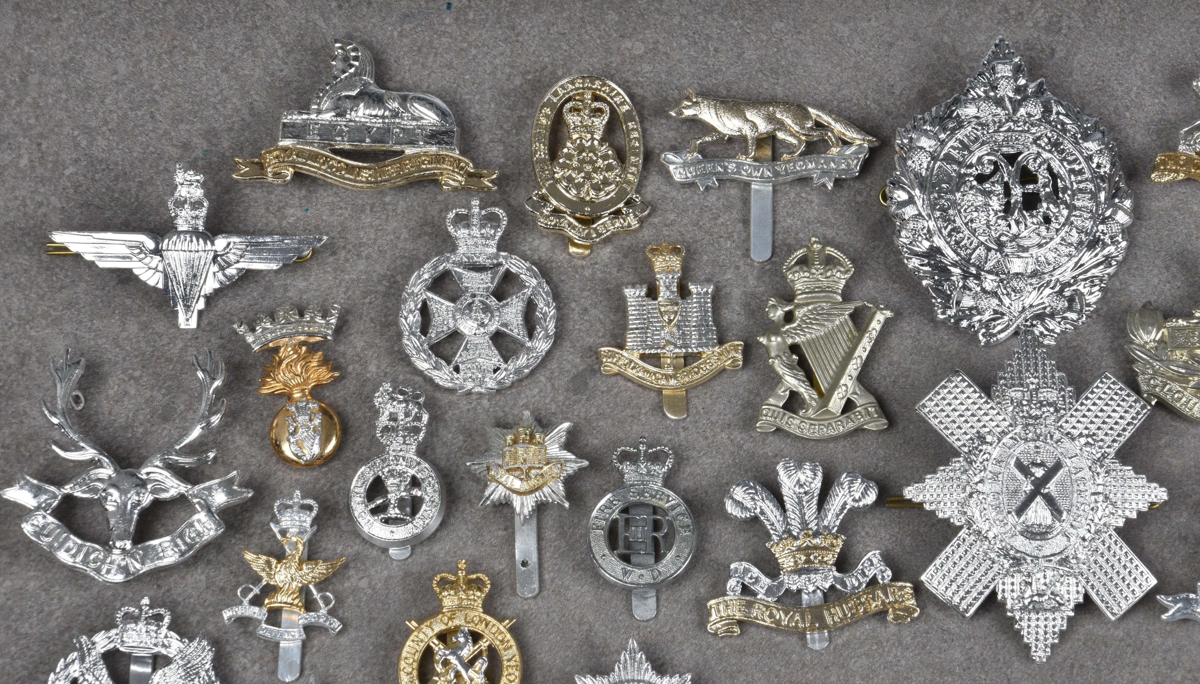 A collection of various Military anodised aluminium cap badges etc, to include Queens Own - Image 5 of 5