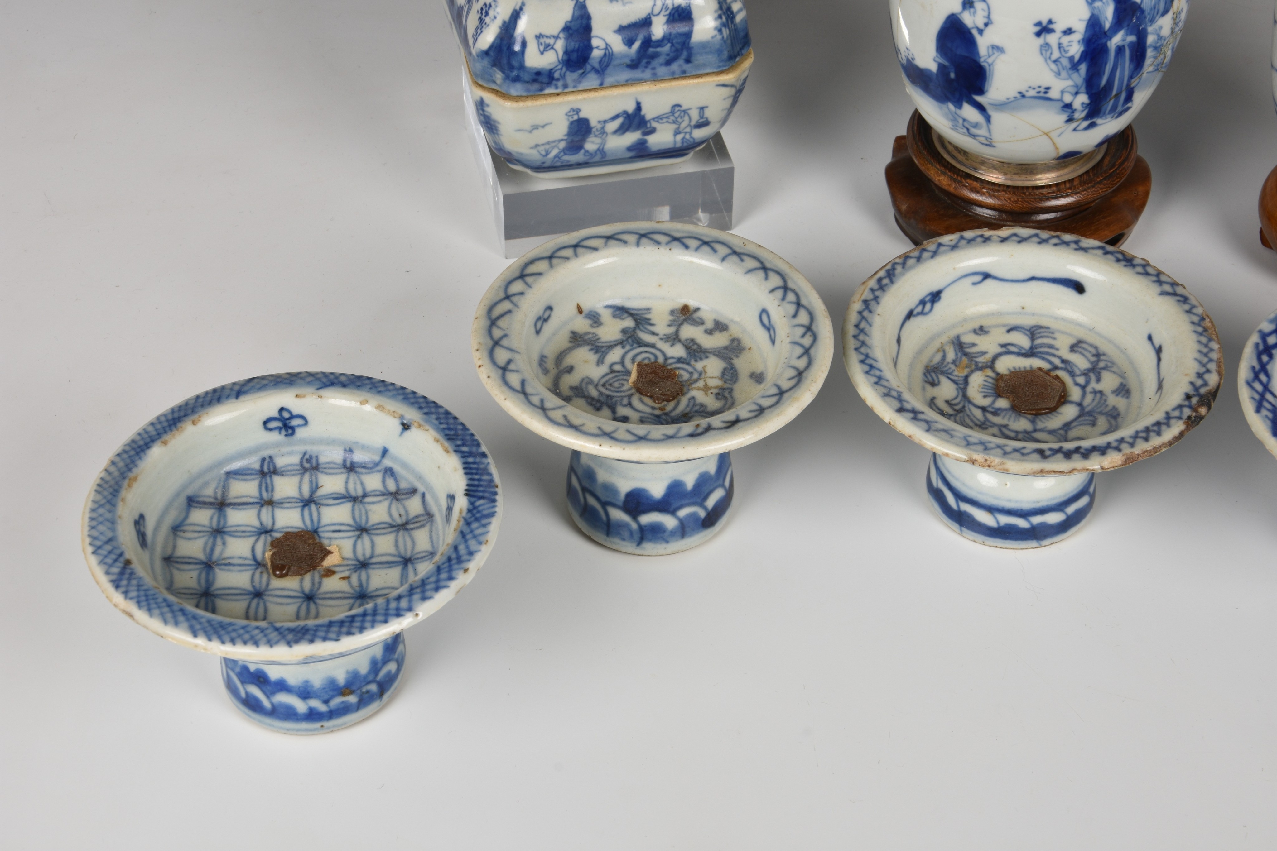 A group of Chinese blue and white porcelain, comprising six Thai market offering stem dishes, - Image 2 of 9