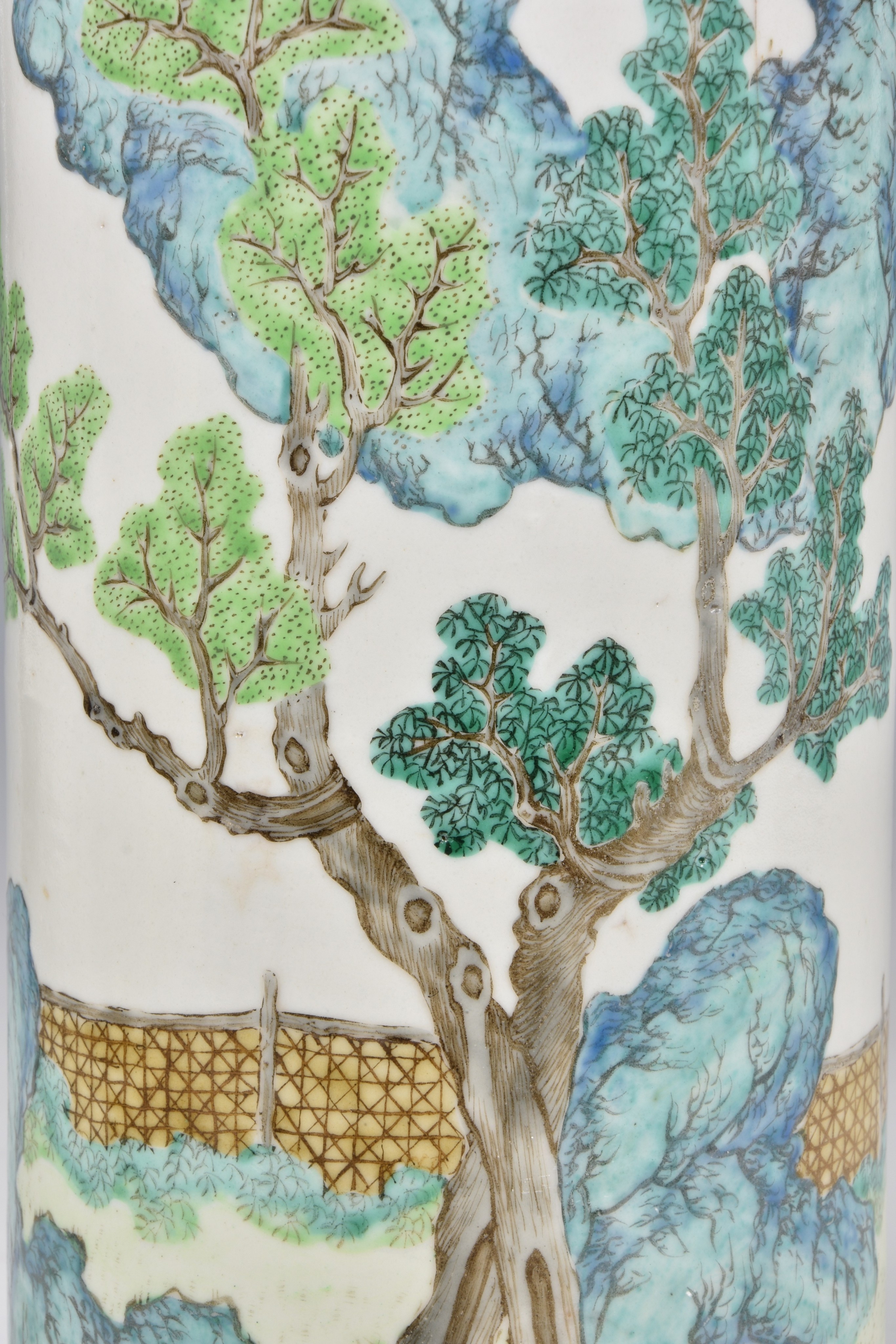 A Chinese porcelain famille rose sleeve vase, probably early 19th century, finely painted with - Image 7 of 9