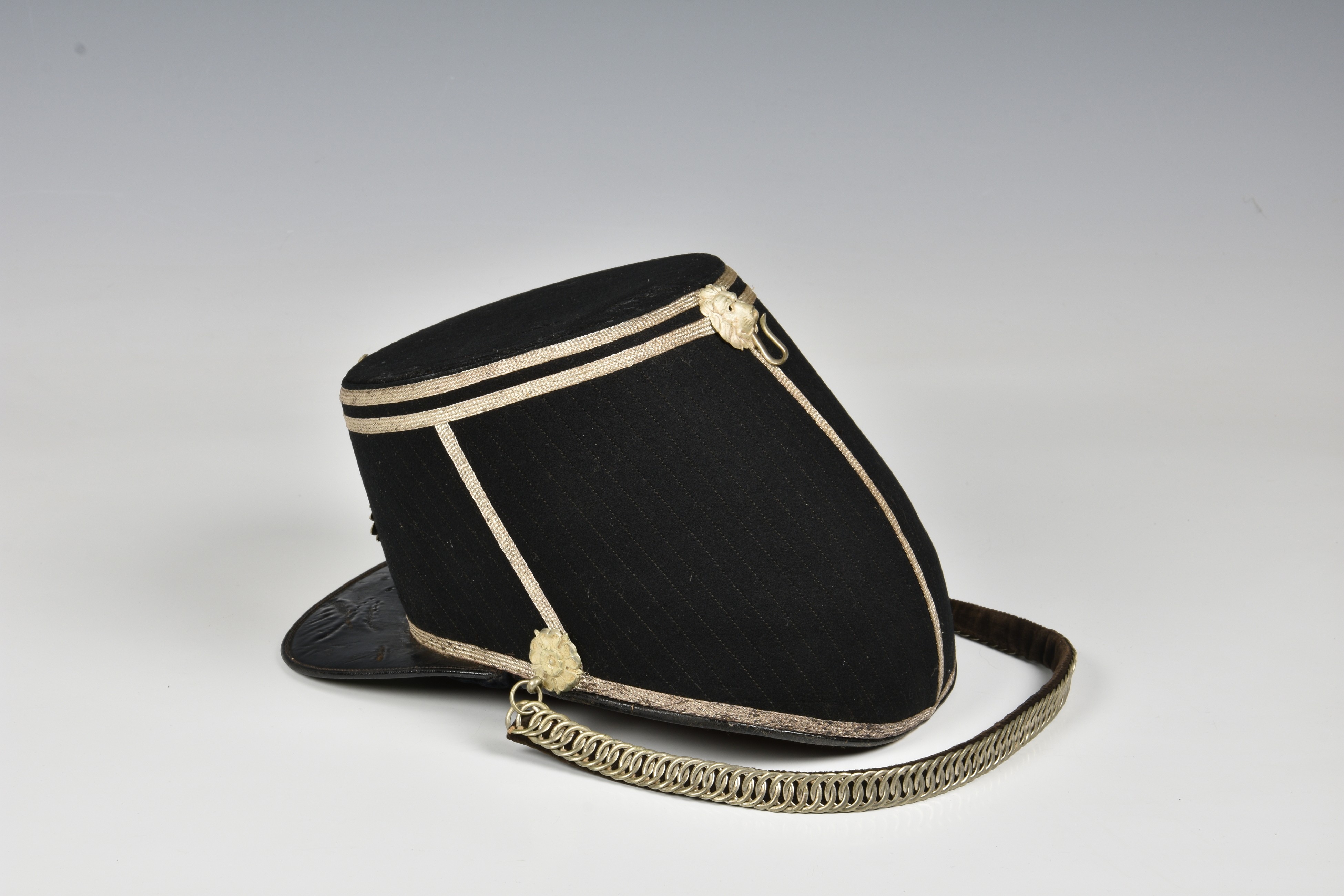 An extremely rare 2nd Royal Guernsey Militia shako, black cloth sides and top, having diagonal - Image 3 of 6