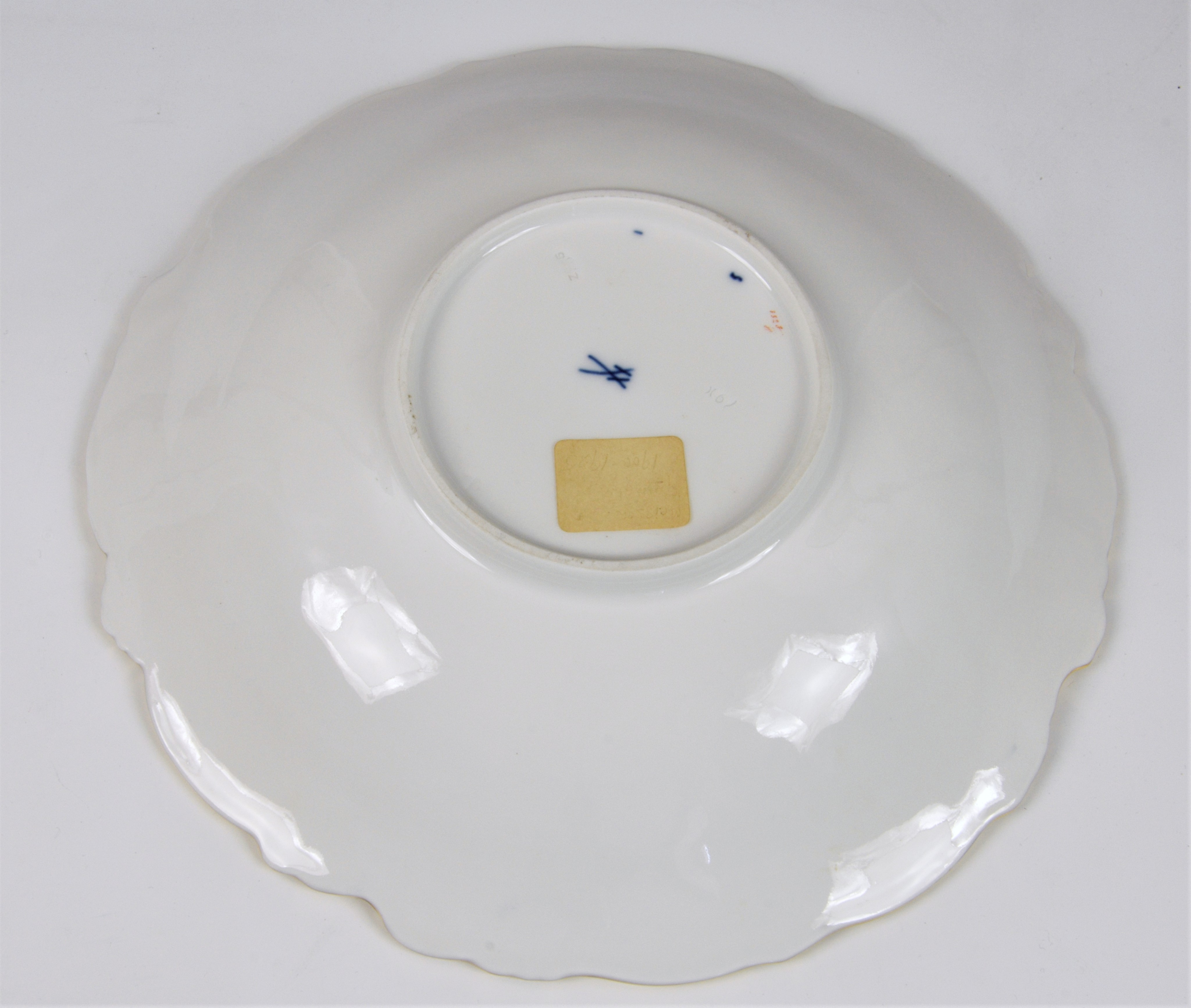 A 20th century Meissen bowl, deep blue and white ground, hand-painted floral spray and gilt enriched - Image 4 of 4