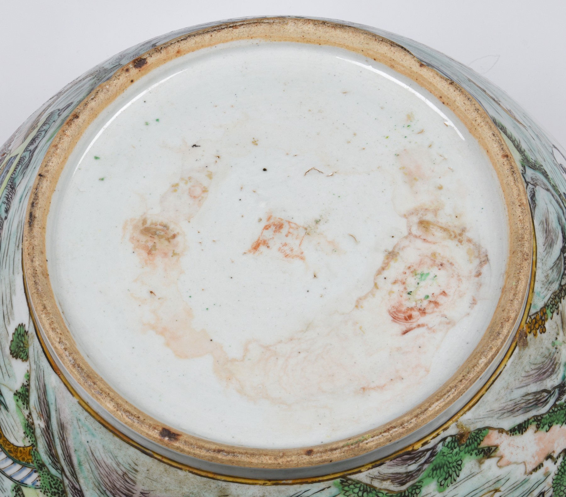 A large Chinese export porcelain Canton famille rose punch bowl, worn four character seal mark to - Bild 4 aus 16