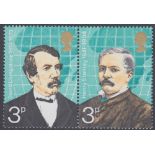 STAMPS GREAT BRITAIN : 1973 3p Explorers fine unmounted mint se-tenant pair with light orange