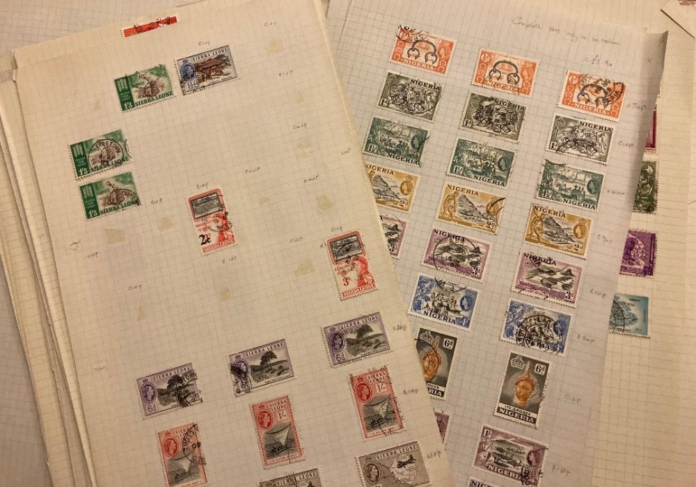 STAMPS - Folder with many higher value Commonwealth and World on pages (100's)