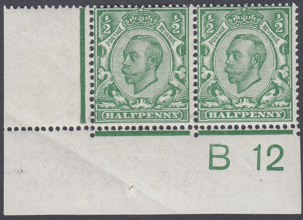 STAMPS GREAT BRITAIN 1912 1/2 Bluish Green , unmounted mint corner marginal pair with B 12 control,