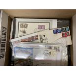 STAMPS GREAT BRITAIN Mixed box of various covers including signed covers, first day covers etc,