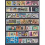STAMPS MAURITIUS Unmounted mint QEII selection on stock pages,