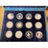 COINS : 1994 Commonwealth Silver Crown set in blue