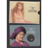 COINS : GREAT BRITAIN 1990 Queen Mother £5 coin in special collectors packet