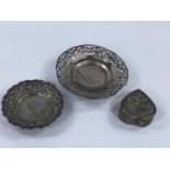 An Indian silver heart shaped box, repousse decoration, unmarked; 2 continental dishes, total weight