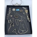 A selection of vintage and later diamante and clear paste stone jewellery etc. including