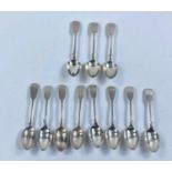 11 Victorian silver fiddle pattern teaspoons, 8oz